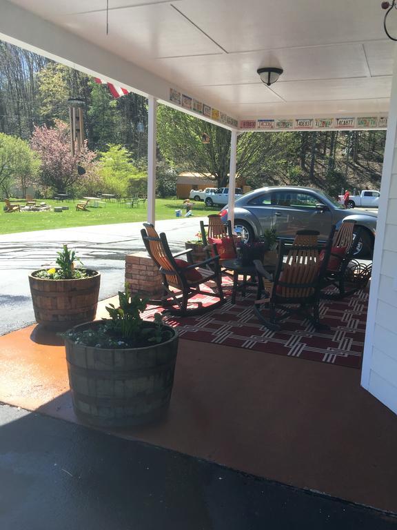 Cardinal Inn Maggie Valley Extérieur photo