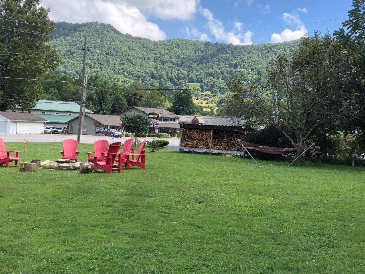 Cardinal Inn Maggie Valley Extérieur photo